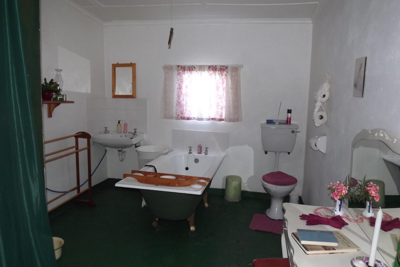 Verbe Farm Accommodation Kamieskroon Bagian luar foto