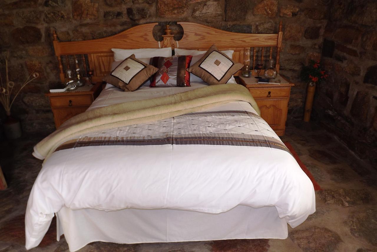 Verbe Farm Accommodation Kamieskroon Bagian luar foto