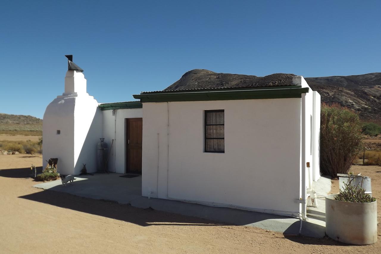 Verbe Farm Accommodation Kamieskroon Bagian luar foto