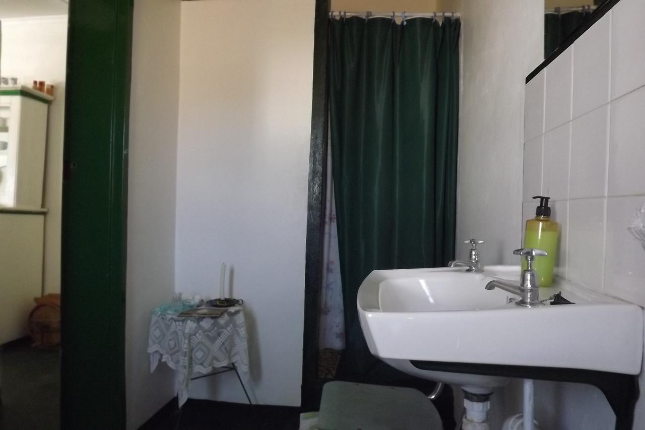 Verbe Farm Accommodation Kamieskroon Bagian luar foto