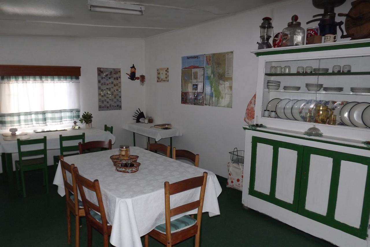Verbe Farm Accommodation Kamieskroon Bagian luar foto