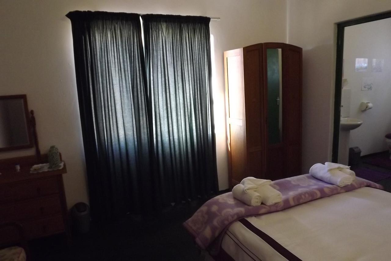 Verbe Farm Accommodation Kamieskroon Bagian luar foto